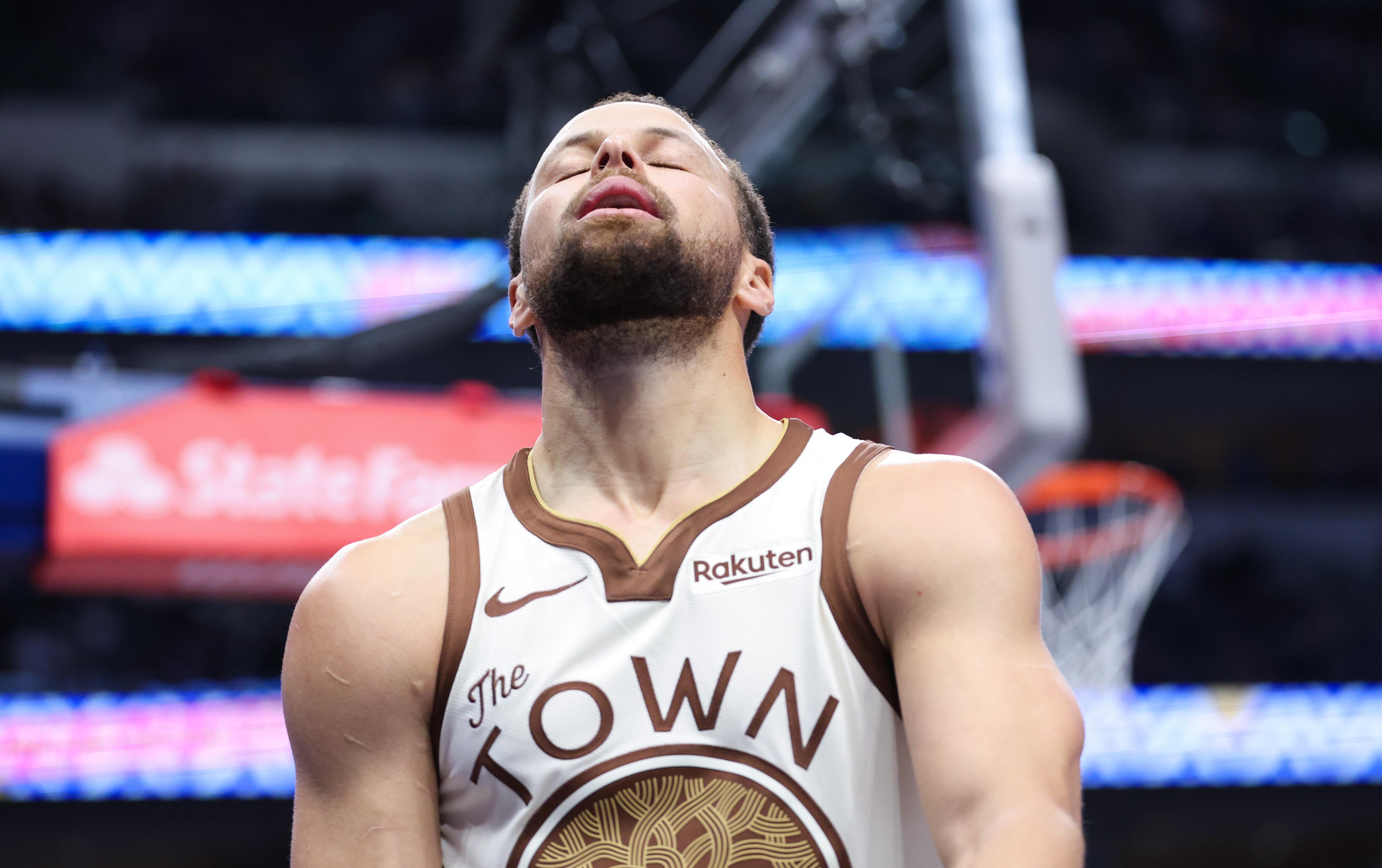 今晨拜仁慕尼黑刷新队史纪录——NBA常规赛节点到来，管理层满意，赛季目标并未改变(nba常规赛多少场比赛)